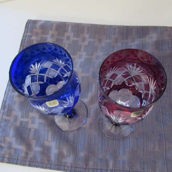 1  Red & 1 Blue Hand cut to clear glass Stemware - Picture 2 of 11